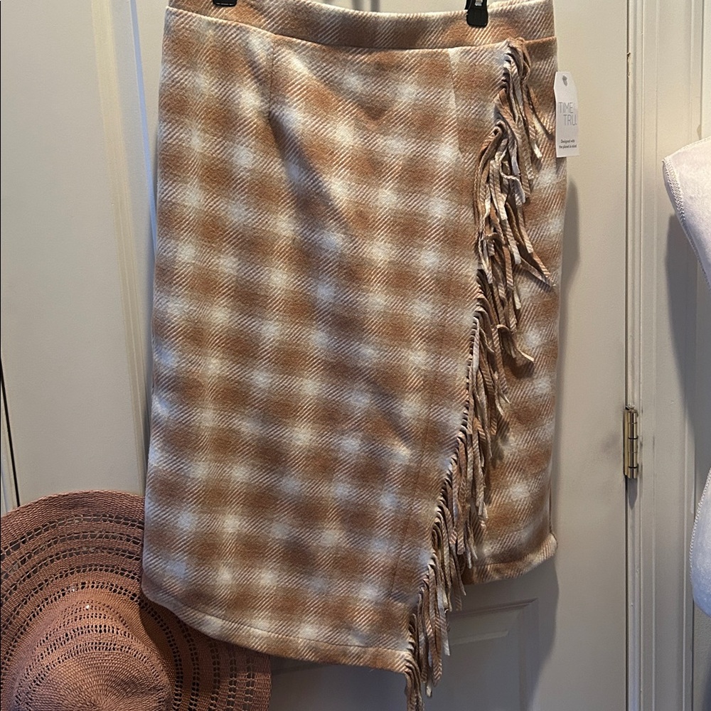TIME and TRU Brown Plaid Faux Wrap Fringed Flannel Skirt L (12-14) NWT - Picture 3 of 9